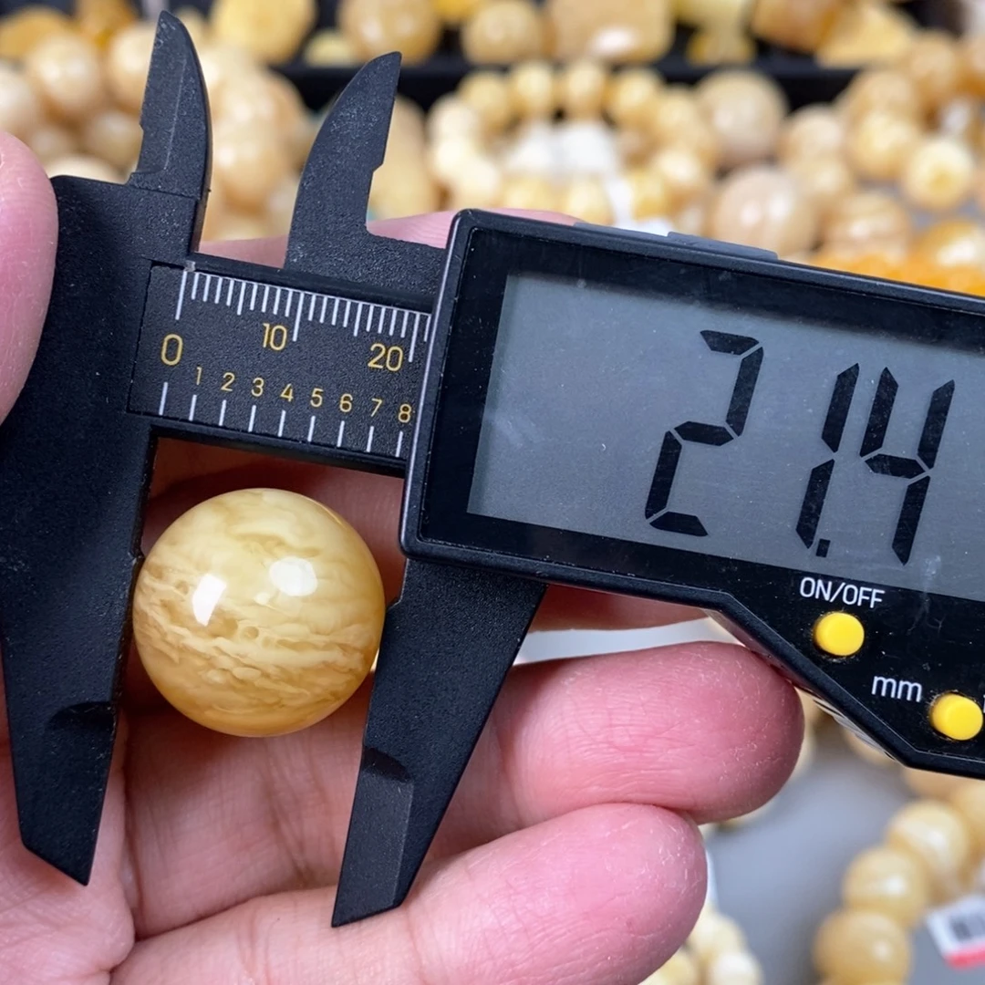 蜜蜡未镶嵌珠宝奇石5.5g