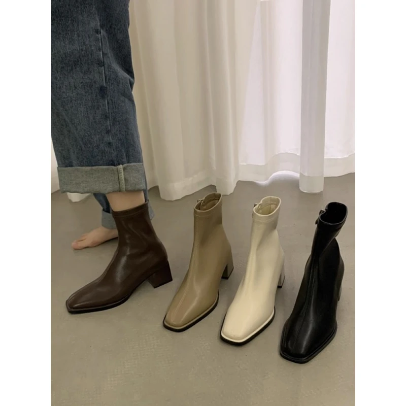 江心白高跟方头弹力瘦瘦法式小短靴女鞋2025新款棕色马丁靴单靴子
