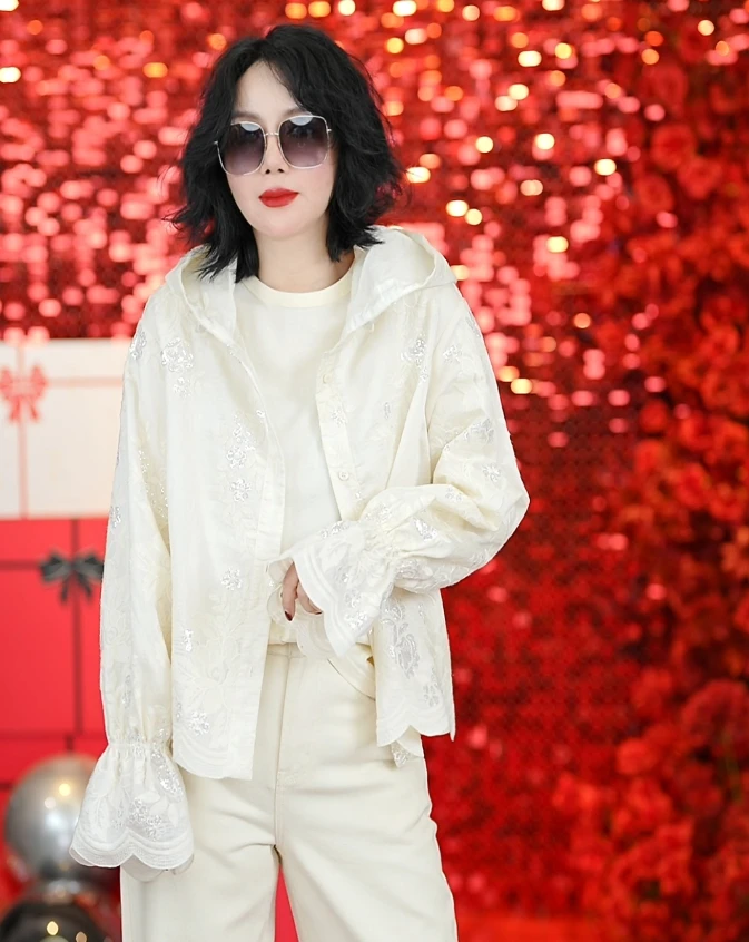 时尚百搭休闲设计感印花连帽外套/A035