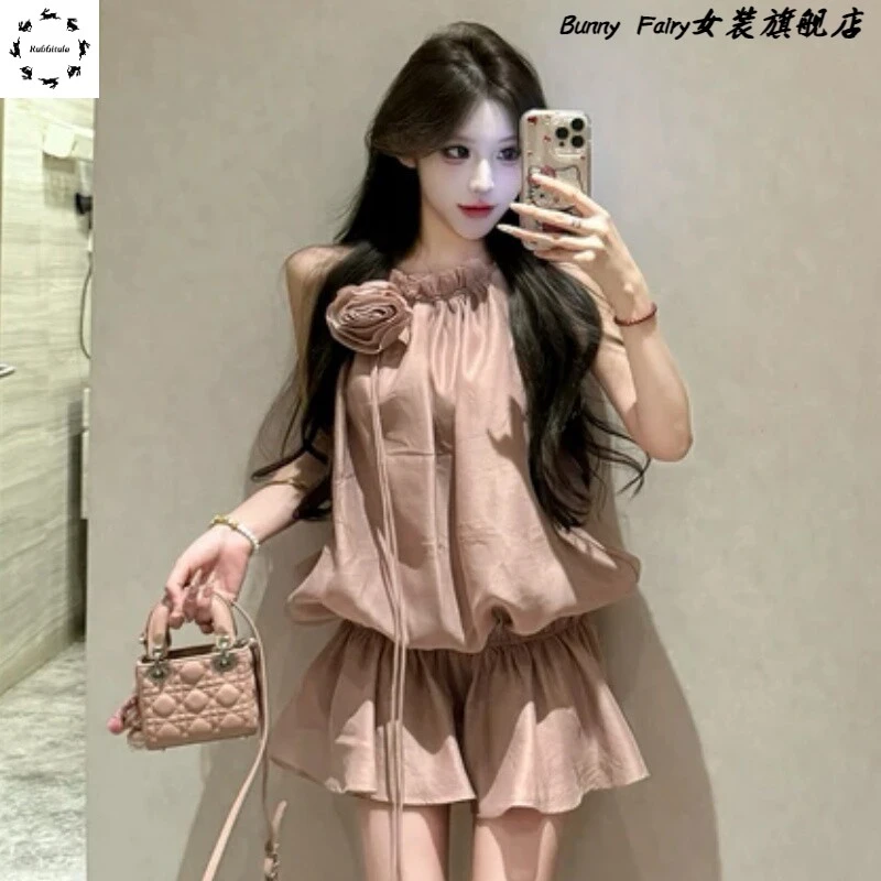 法式藕粉色花朵无袖挂脖连衣裙女夏季新款显瘦收腰纯欲别致短裙子