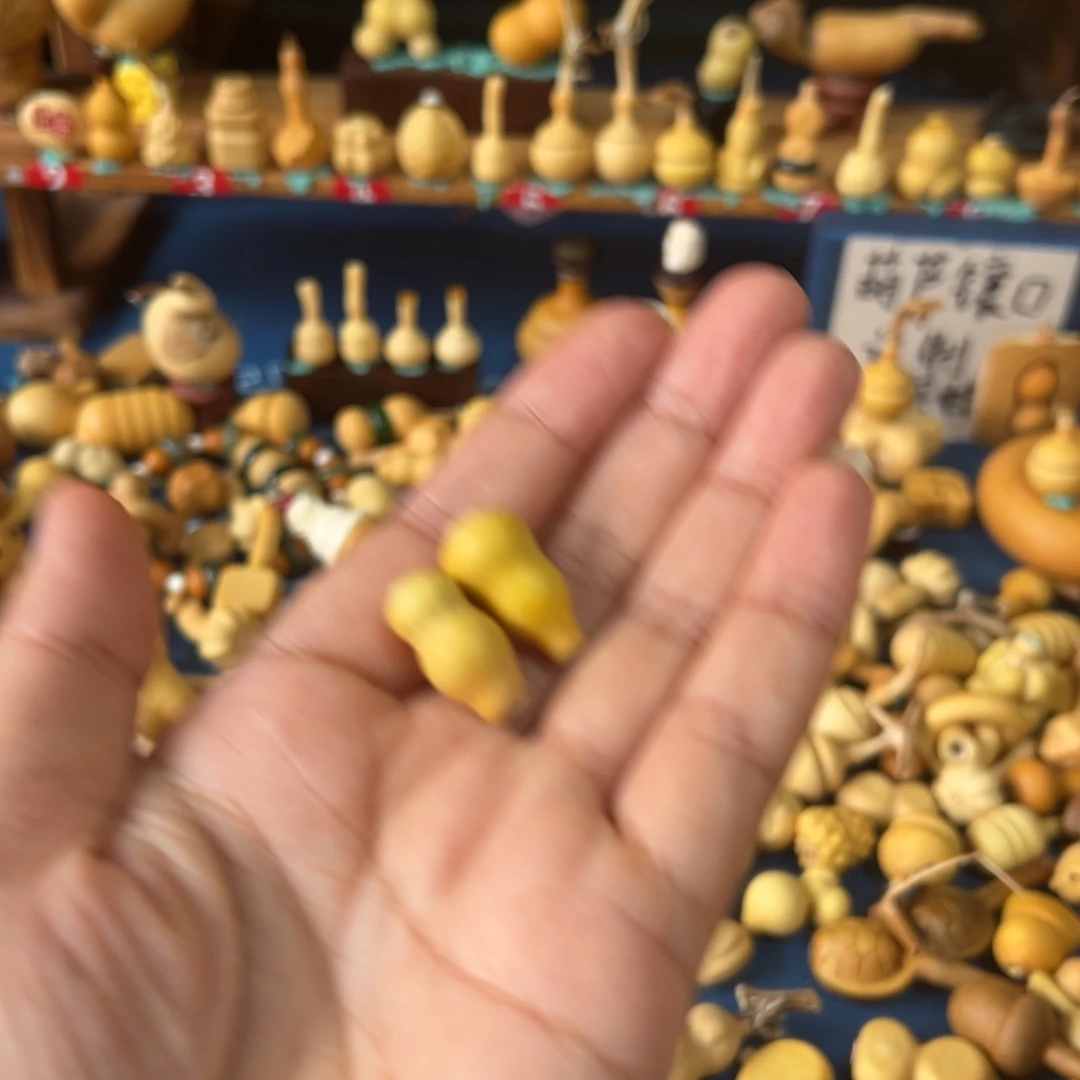 西***桃葫芦娃中介来看看看啦