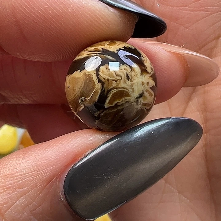 蜜蜡未镶嵌珠宝奇石