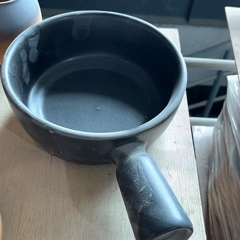 微瑕，明火，口径19，高7变形