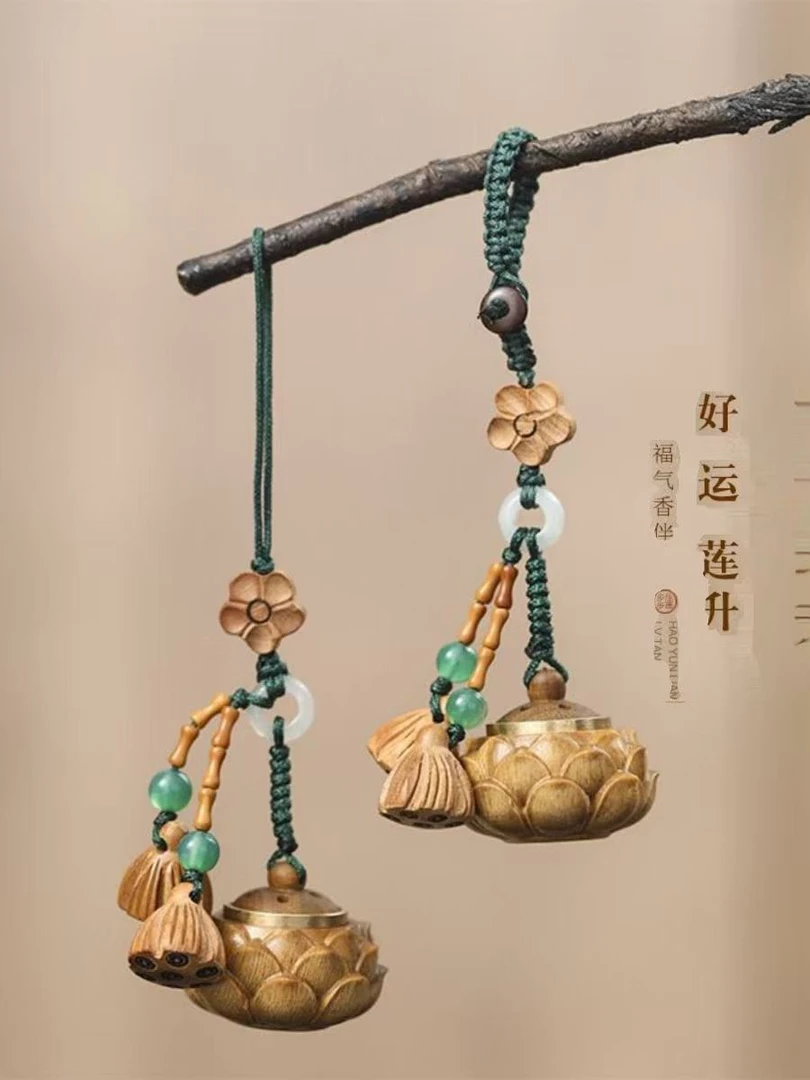 小木莲花-带莲蓬