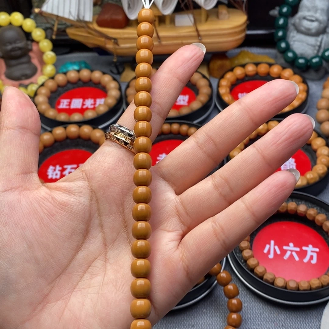 胖****猴头核桃吊坠老型