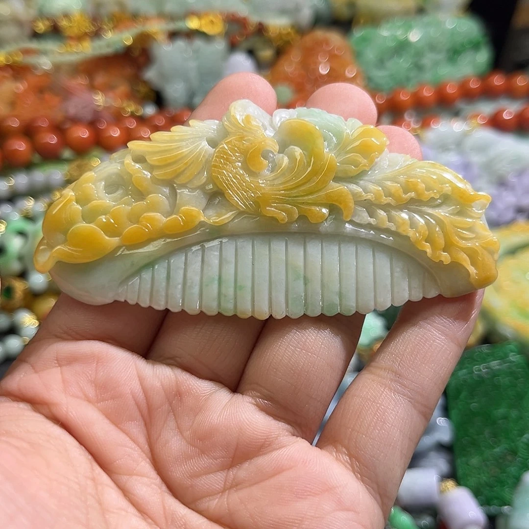 翡翠未镶嵌颈饰待编织
