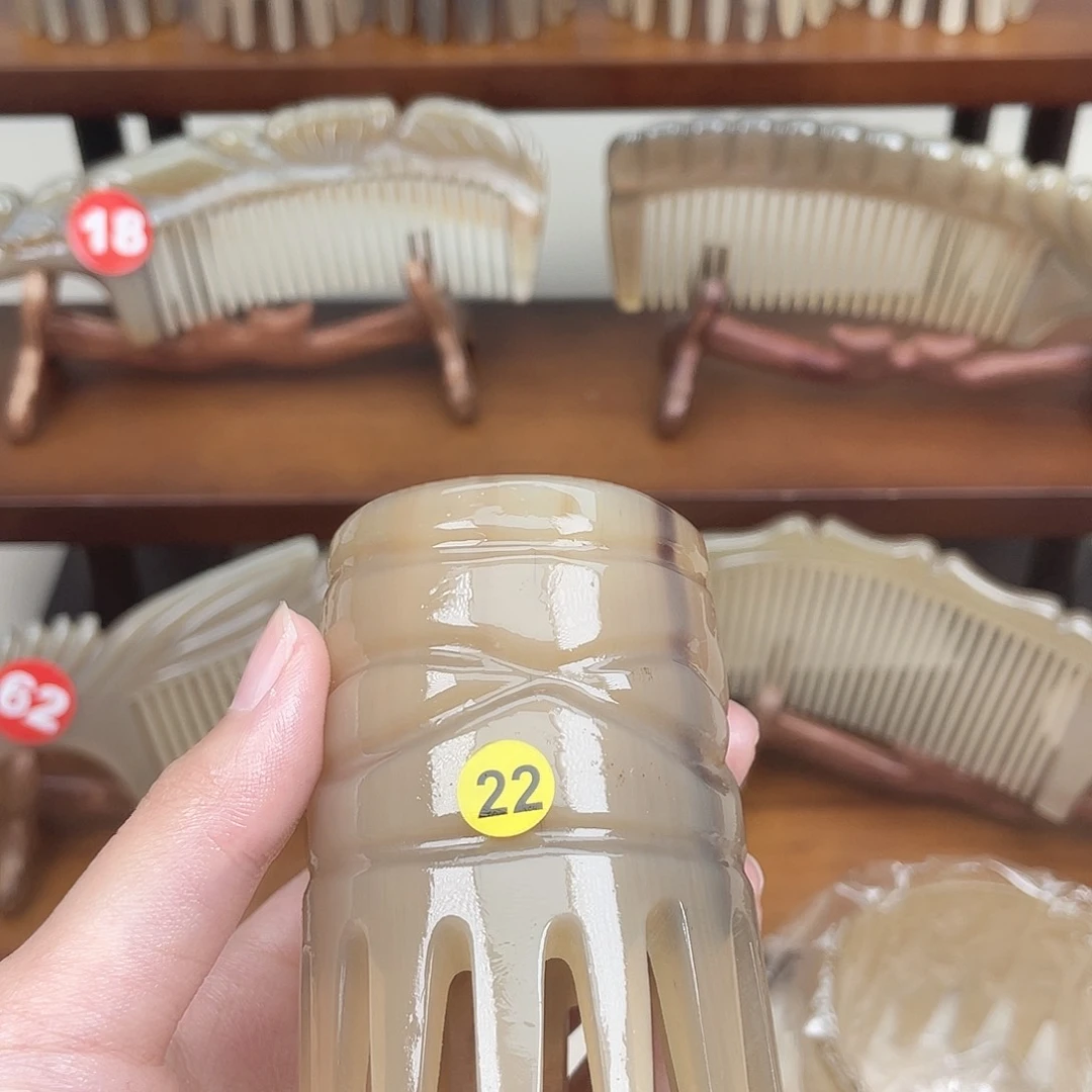 纯手工制作的牛角梳22慢**满