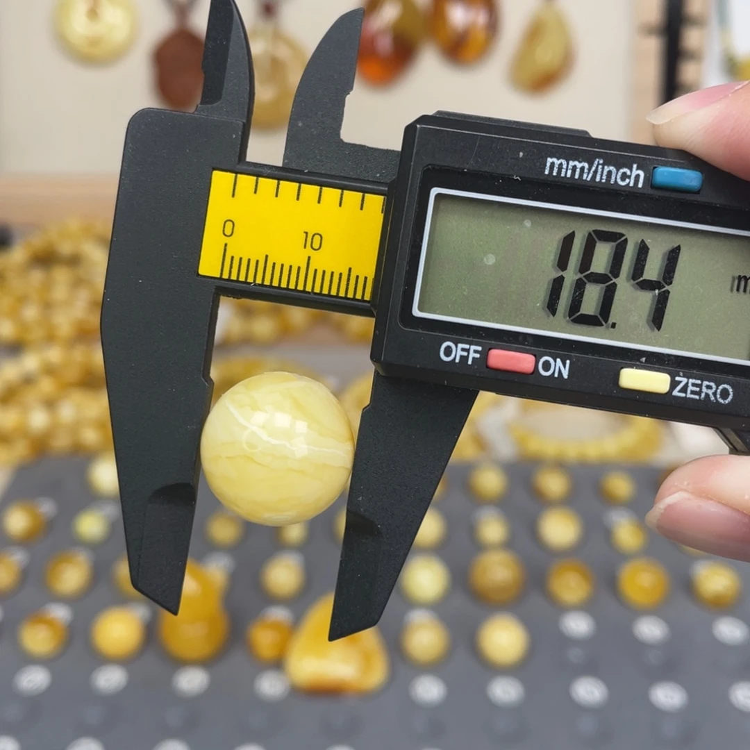 琥珀未镶嵌裸石129号