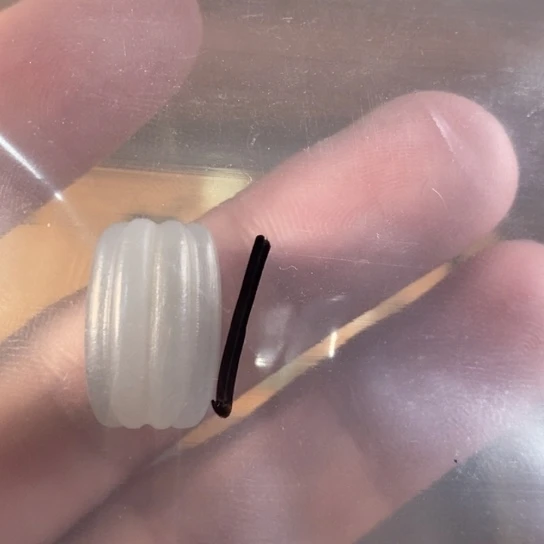 是***眼颈饰未镶嵌和田玉
