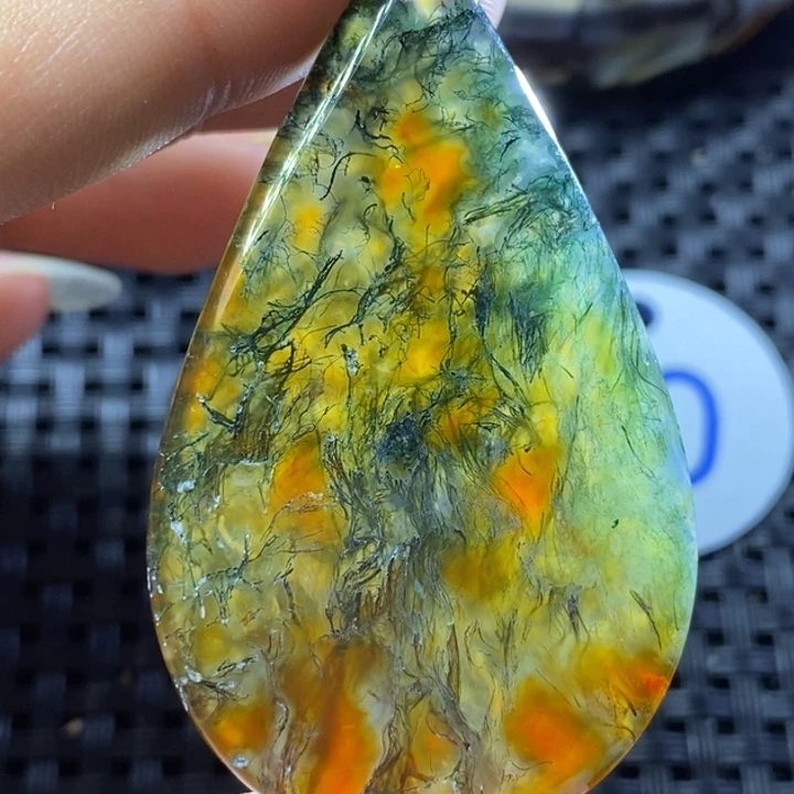 玛瑙/玉髓颈饰未镶嵌南*翁