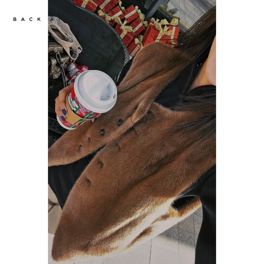 BackAtOne美貌野心家”丹麦皇冠短二天鹅绒水貂马甲 BDF-1GE133E-K