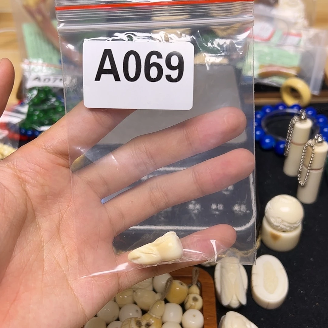 天然猛犸象牙雕刻品