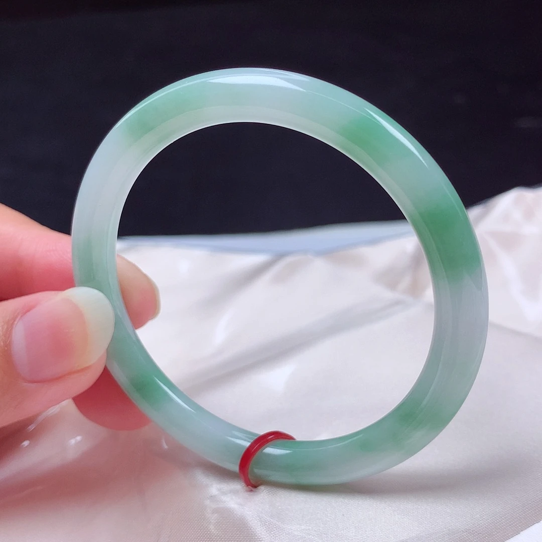 翡翠未镶嵌手镯51圆条p5040