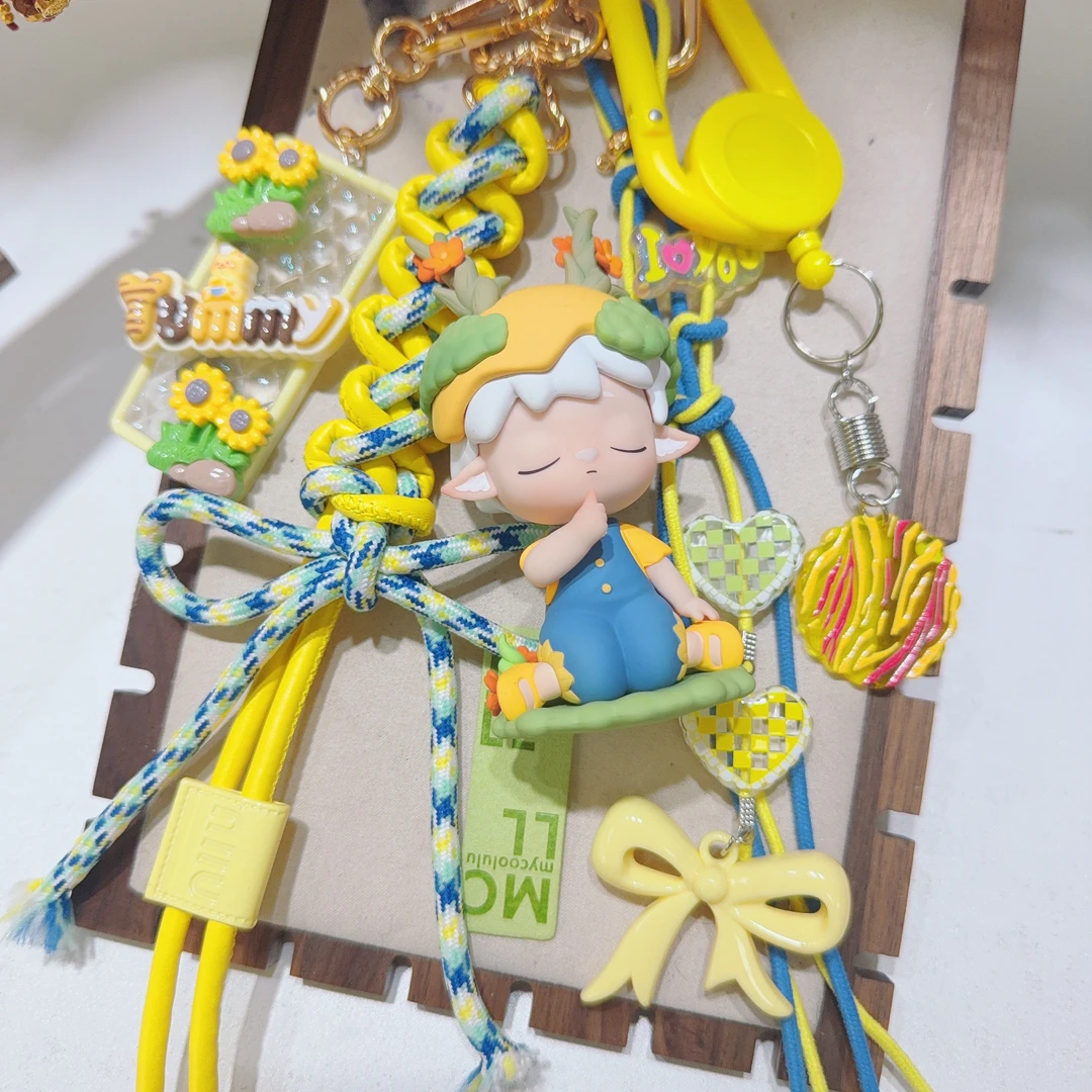 【w101-200】过款/手机链钥匙扣miu系挂件包挂高级感手机挂饰配件