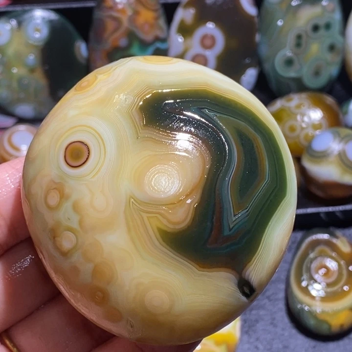 玛瑙/玉髓未镶嵌珠宝半成品74