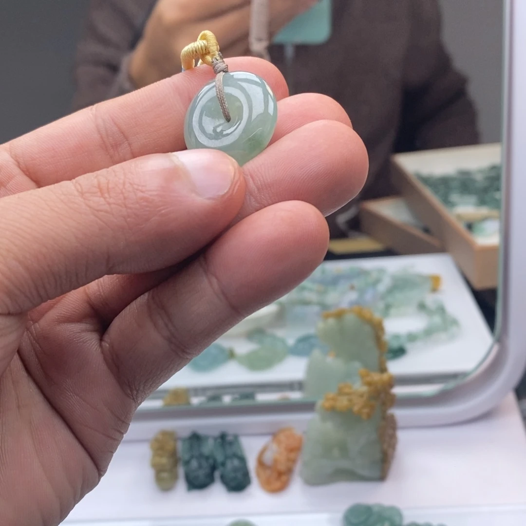 翡翠未镶嵌手链天然a货翡翠90