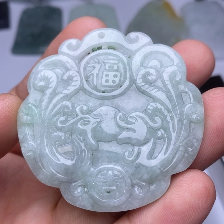 颈饰未镶嵌翡翠翡翠