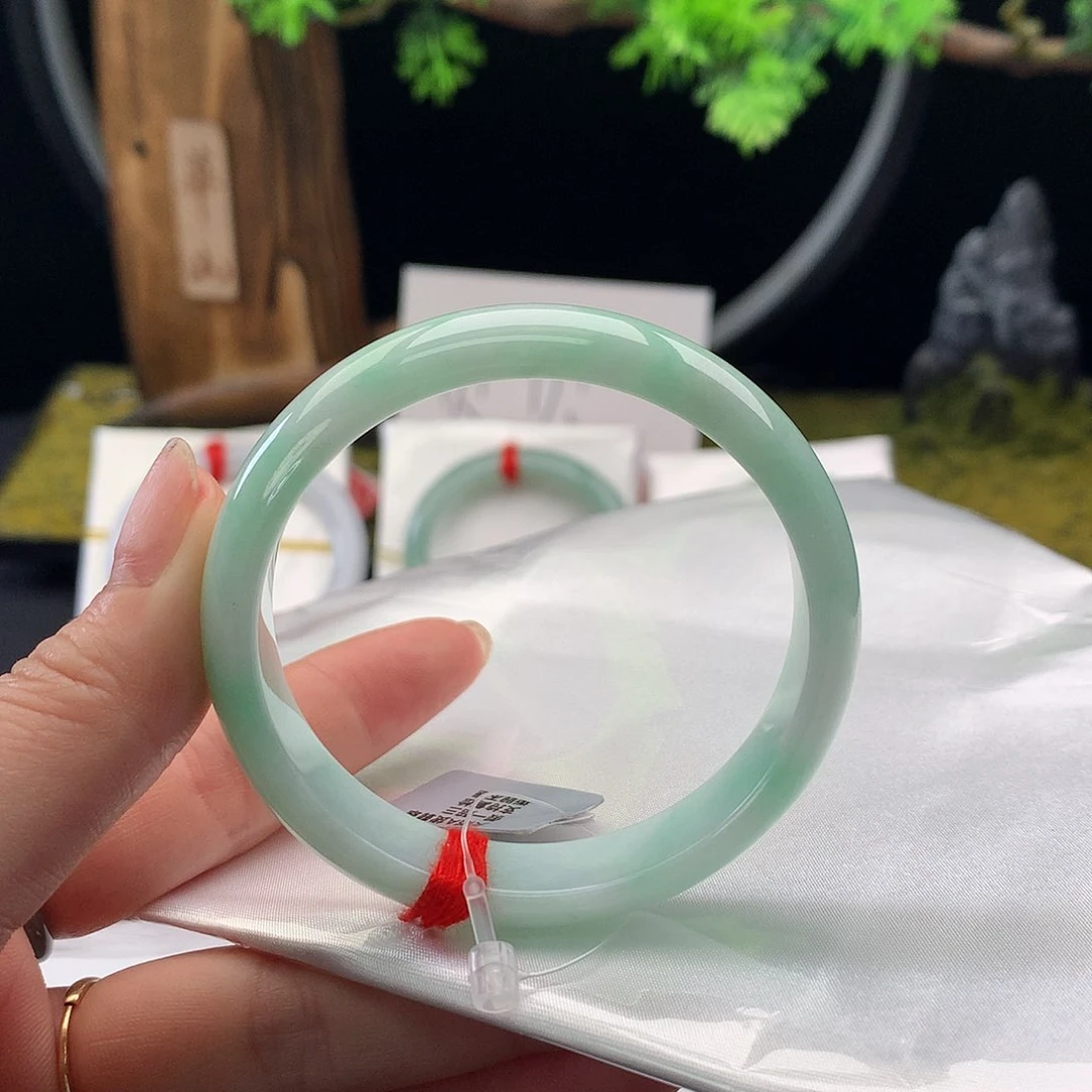 翡翠手镯未镶嵌53-54正圈