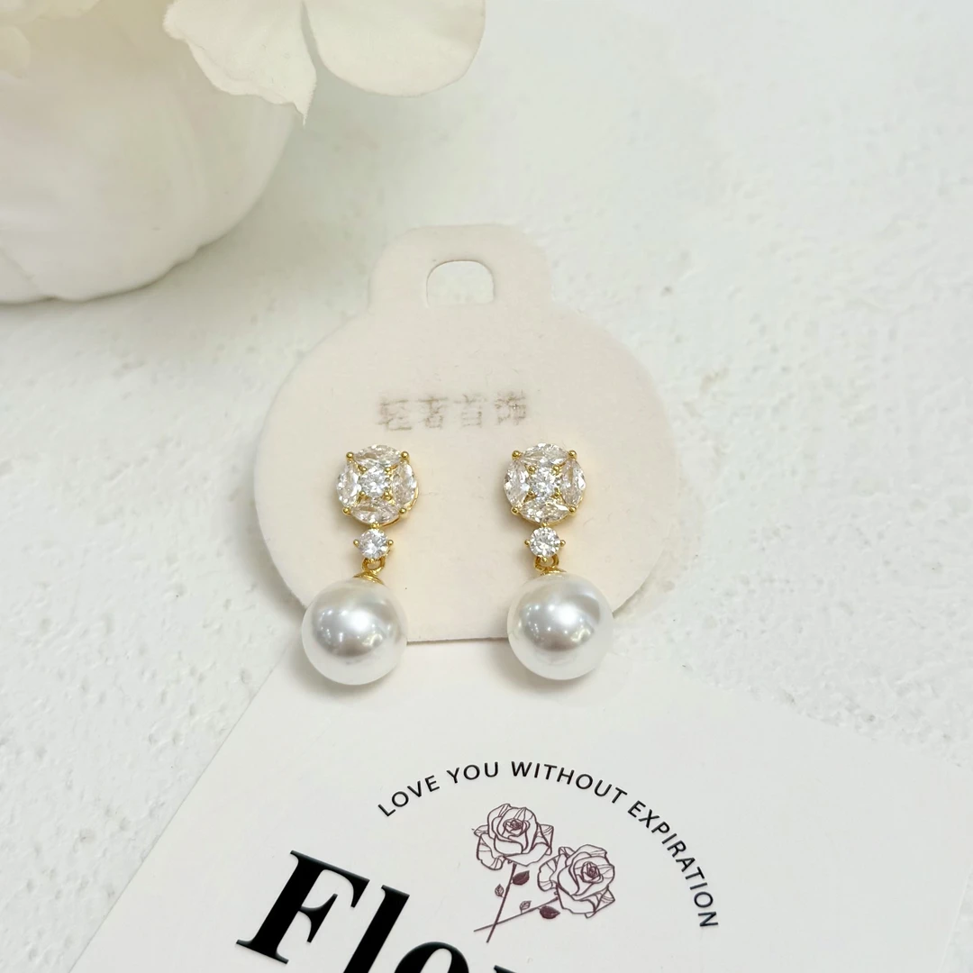 铜合金合成锆石耳饰 ES-36法式复古小香风优雅气质百搭珠珠耳钉