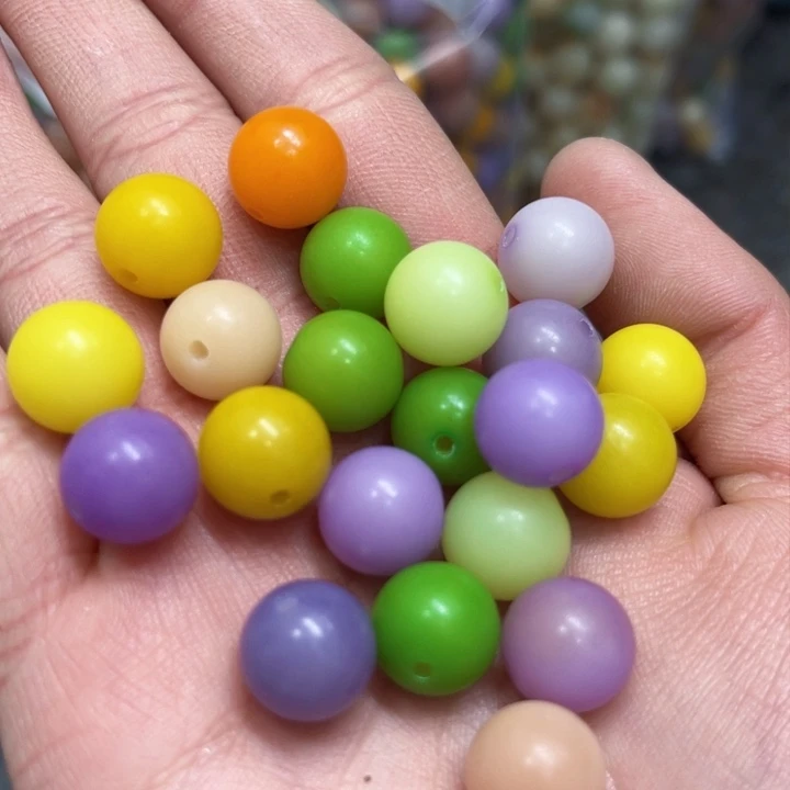 白玉菩提吊坠q12mm/100+10颗糖果