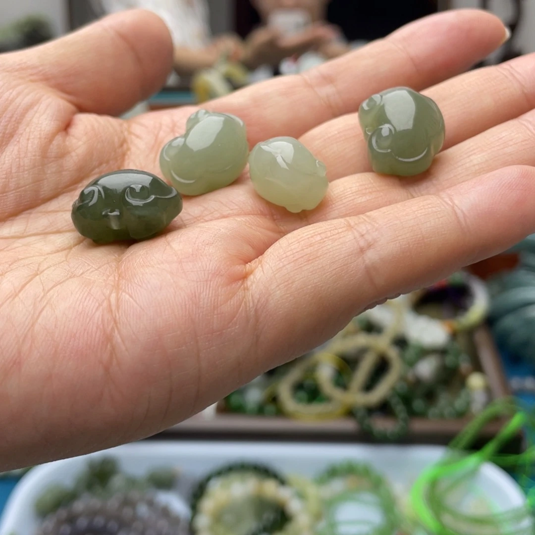 手链未镶嵌和田玉多样性发其一