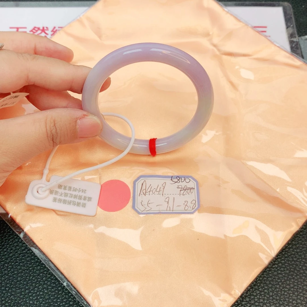 翡翠手镯未镶嵌缅甸翡翠