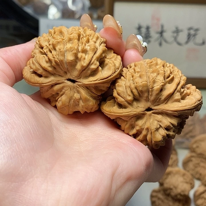 文玩核桃吊坠50官帽