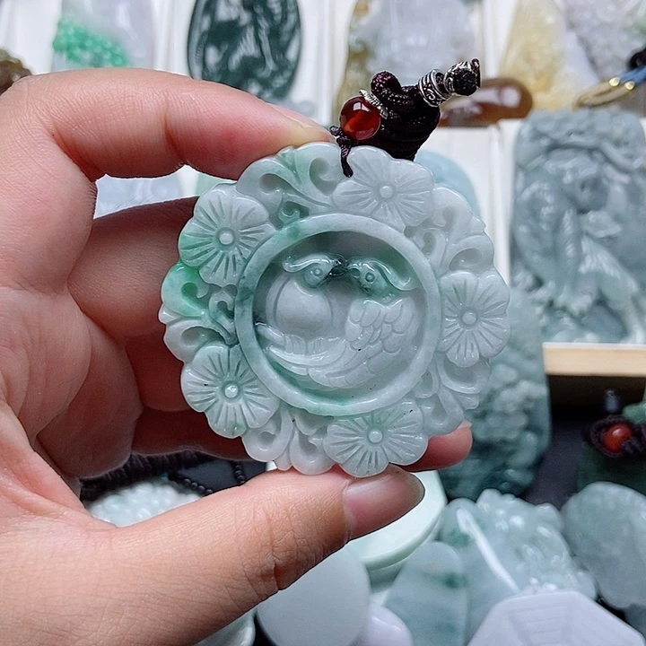 翡翠未镶嵌颈饰翡翠