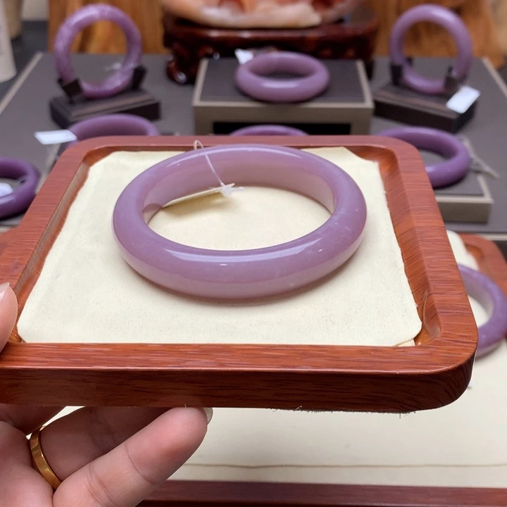 云***S石英岩玉手镯未镶嵌64