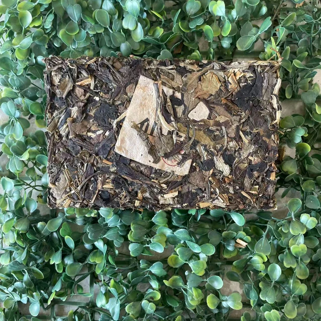 雨腾古茶 “SX藤”万N星油白M树“T A112”200g/砖（4月26）