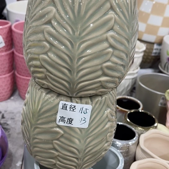 多肉绿植陶瓷花盆9.9包邮，有孔