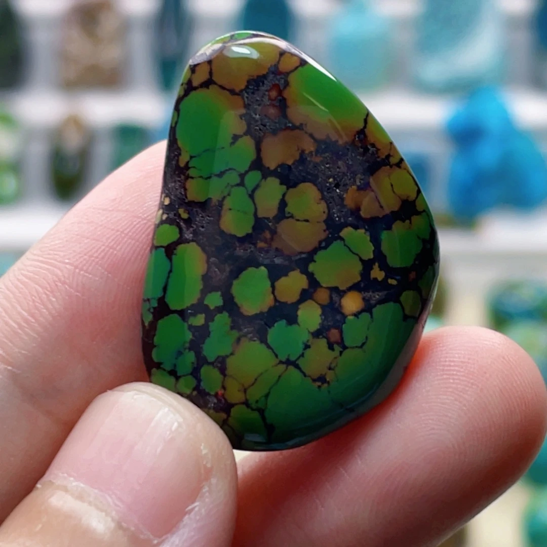 未镶嵌绿松石珠宝奇石