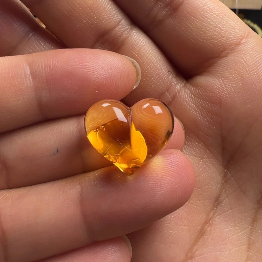 琥珀（花珀）颈饰未镶嵌屁桃（打孔不退换）
