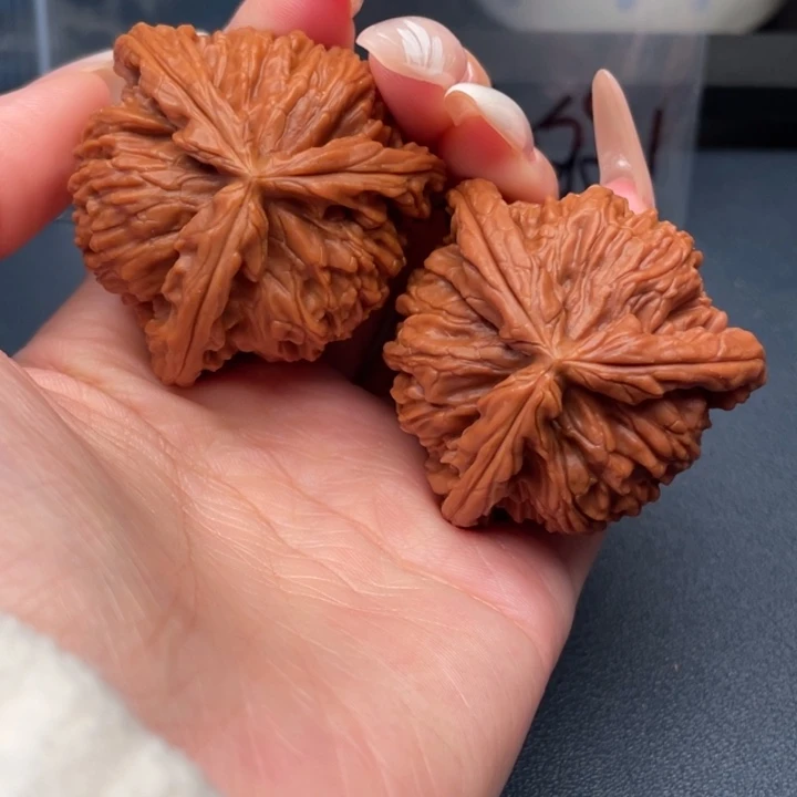 小***爸吊坠文玩核桃白狮子