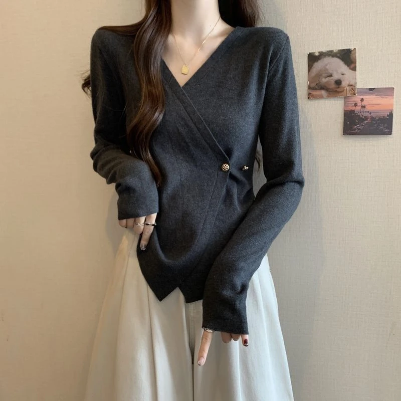 大码交叉不规则V领长袖T恤女春秋新款胖mm宽松显瘦遮肉正肩上衣女