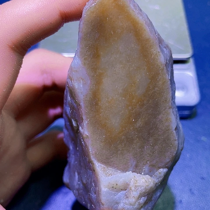 和田玉（糖玉）未镶嵌珠宝半成品