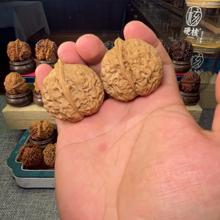 文玩核桃/玉玲珑