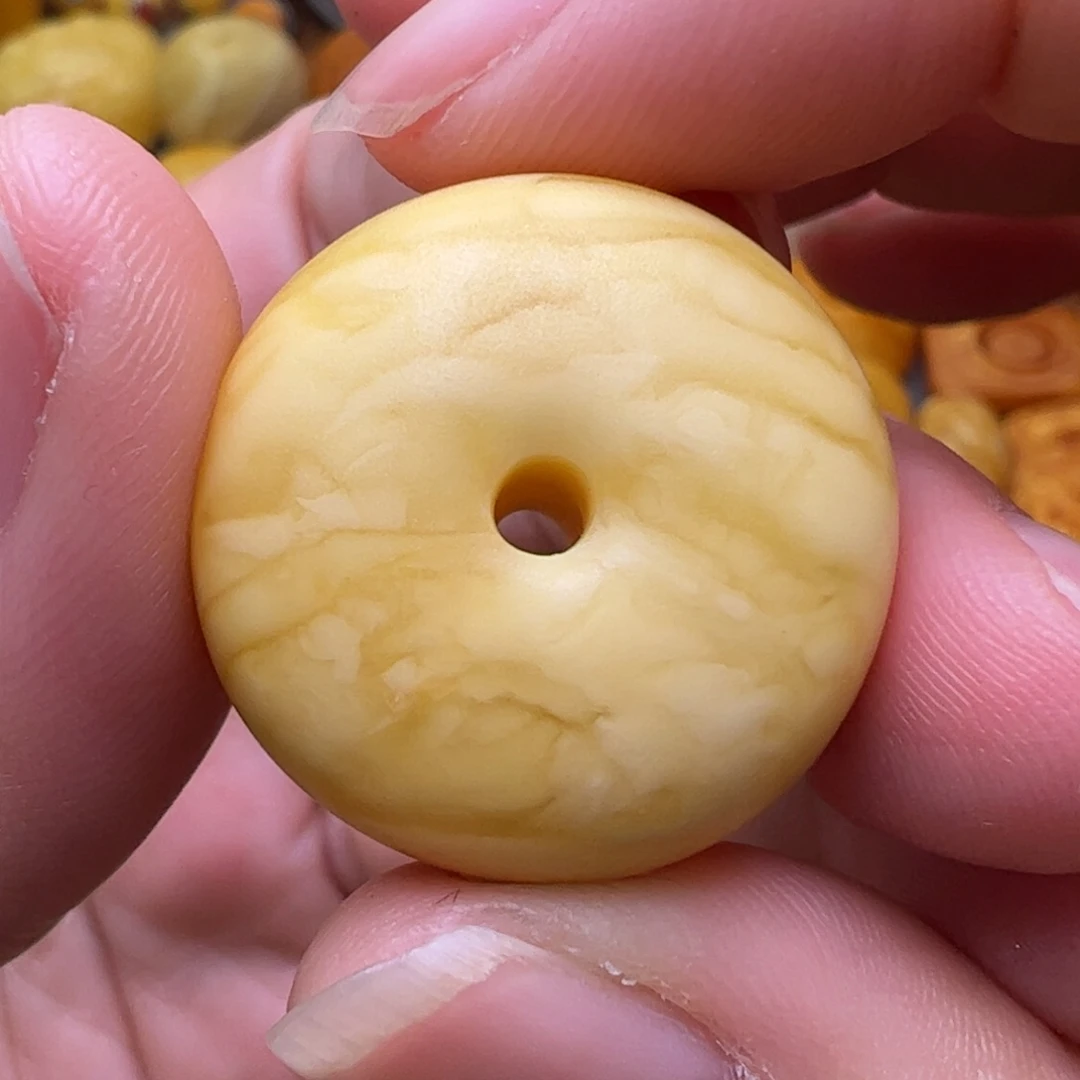 蜜蜡未镶嵌珠宝奇石25加