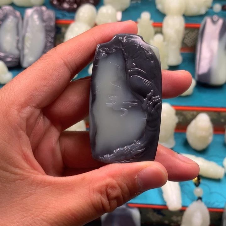 颈饰未镶嵌和田玉秦*德