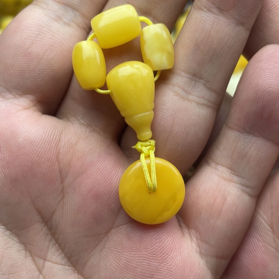 琥珀未镶嵌颈饰琥珀蜜蜡