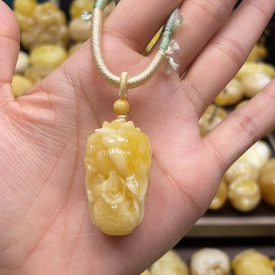 蜜蜡裸石未镶嵌蜜蜡