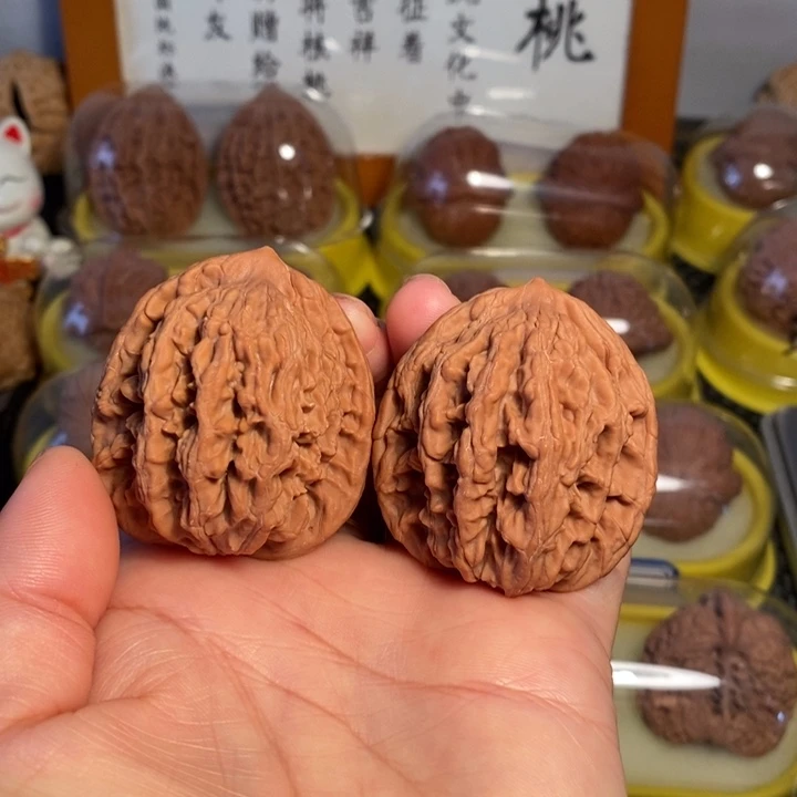 文玩核桃把件42虎头