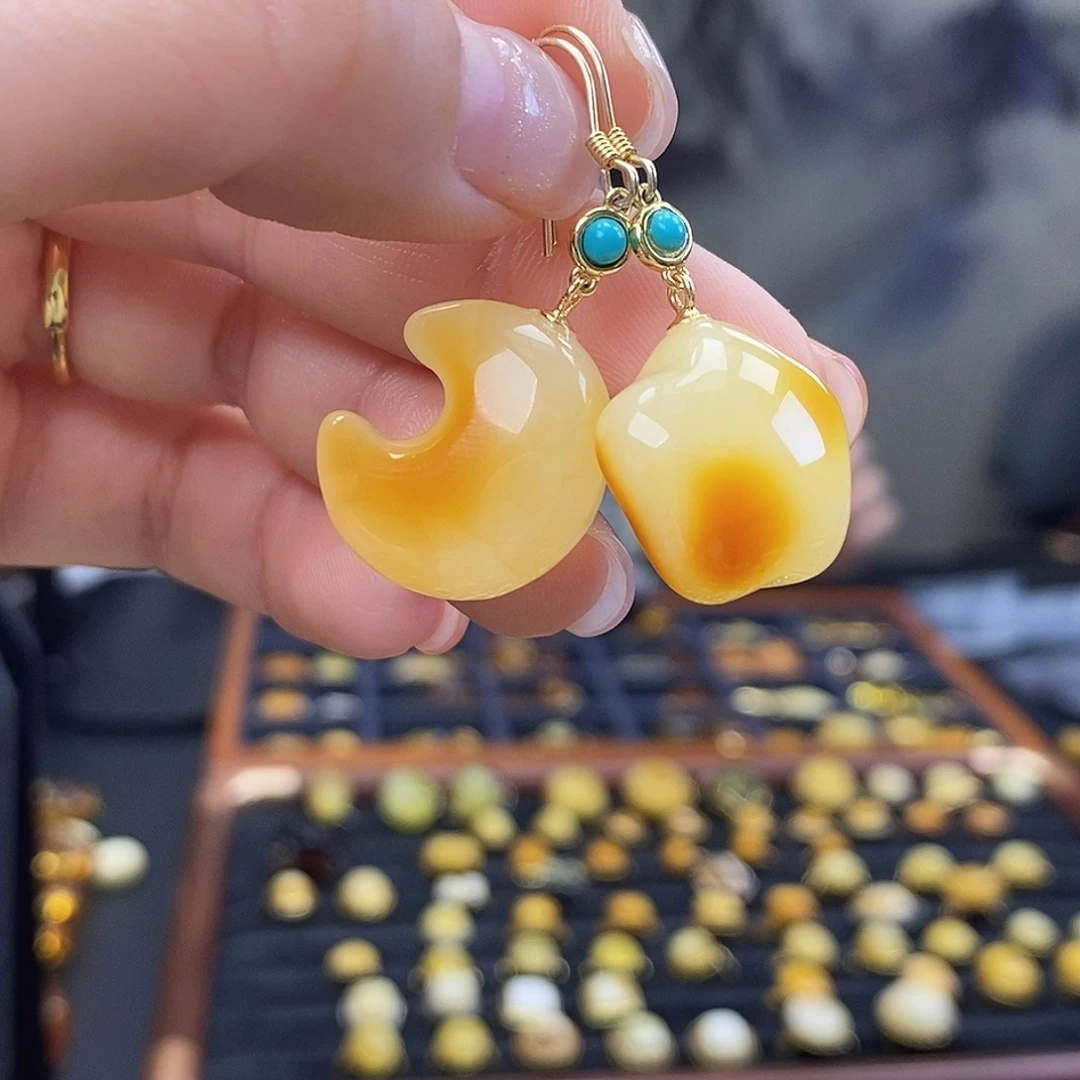 琥珀未镶嵌裸石成品