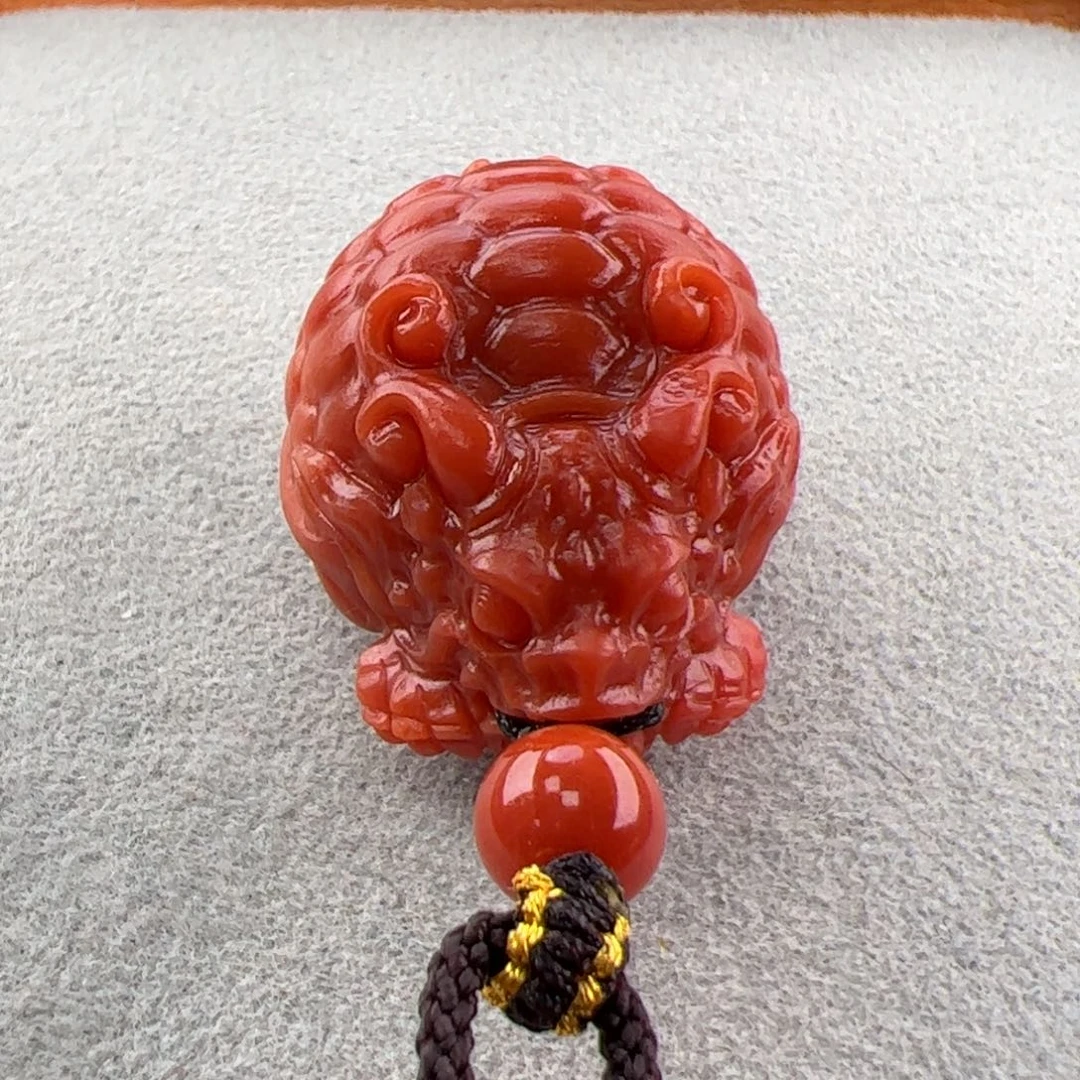 南红玛瑙龙龟吊坠32*24*20未镶嵌
