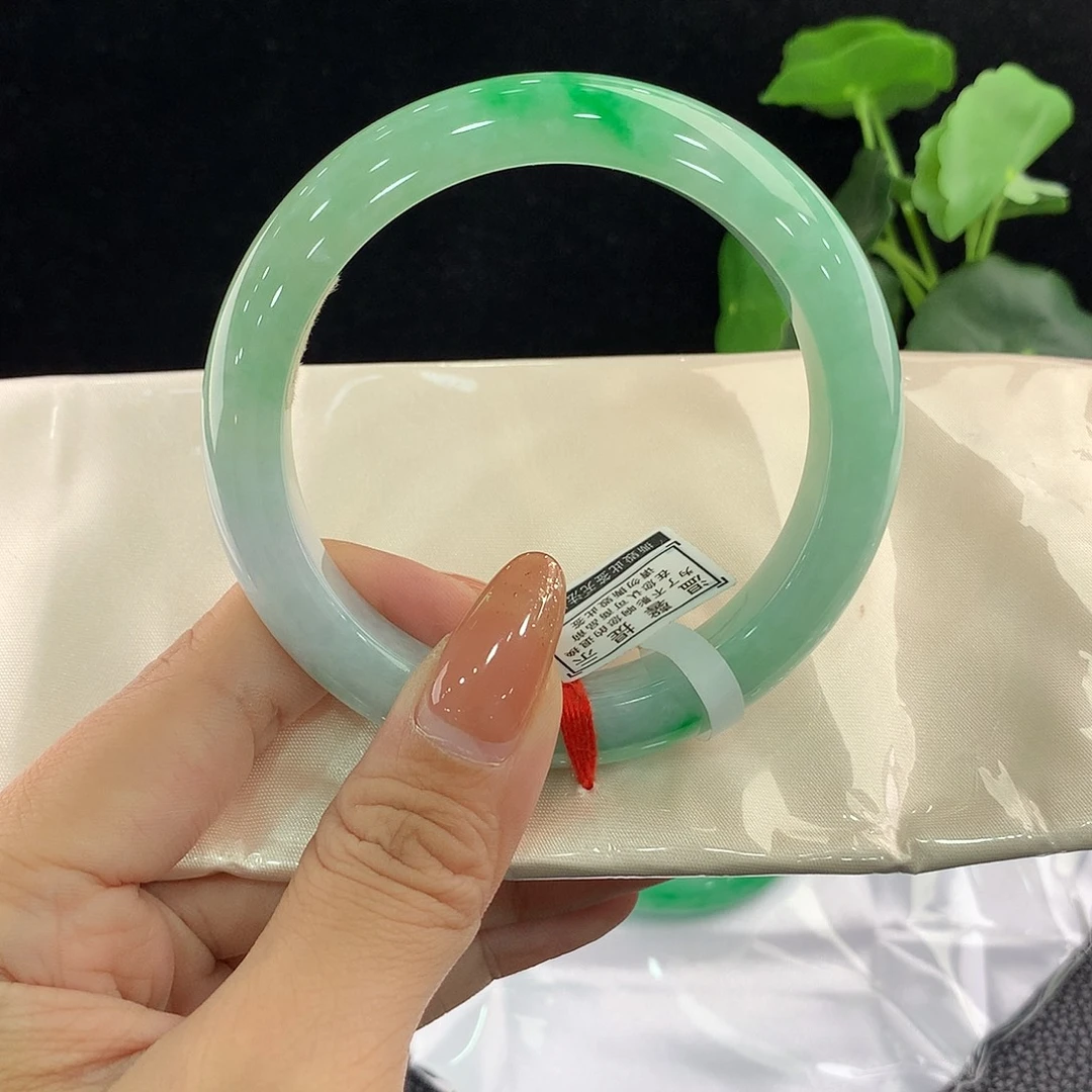 翡翠未镶嵌手镯正61