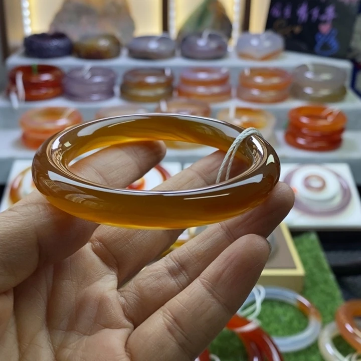 手镯玛瑙/玉髓未镶嵌