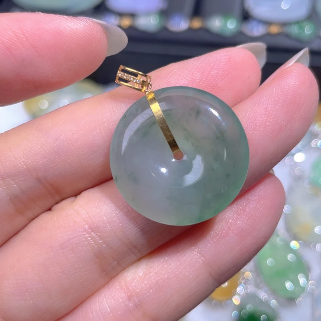 颈饰18K金镶嵌翡翠翡翠