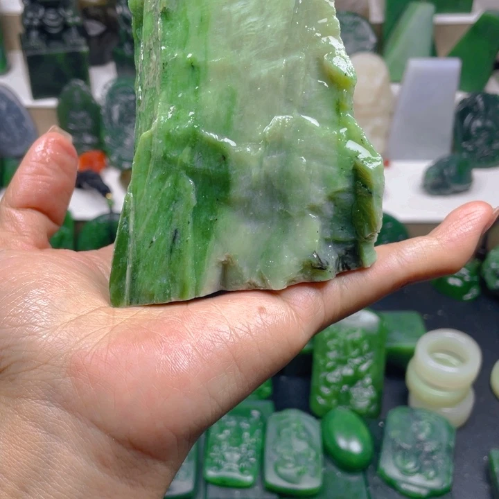 和田玉未镶嵌珠宝半成品