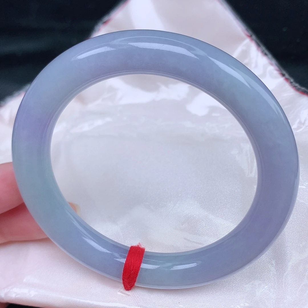 未镶嵌手镯（圆镯）翡翠天然