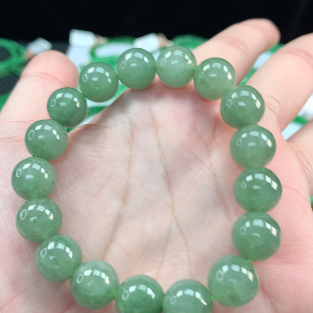 翡翠手链未镶嵌翡翠
